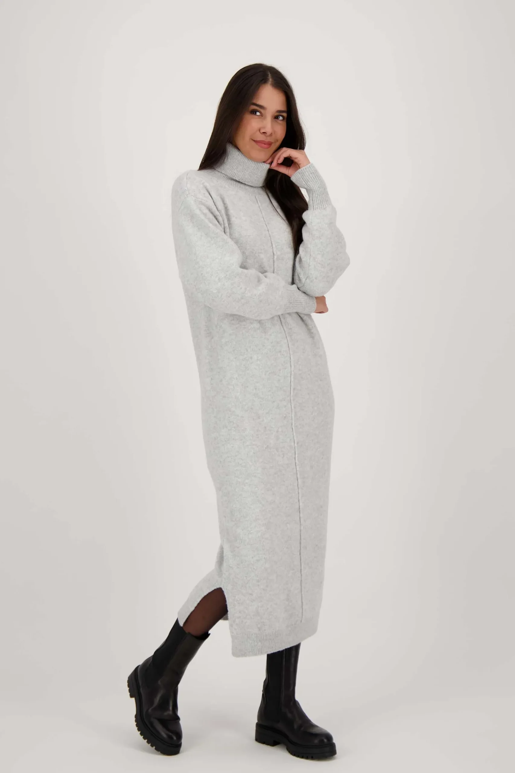 zusss_brei_jurk_met_wijde_mouwen_lichtgrijs_1.webp Hot brei jurk met wijde mouwen Jurkjes & Rokken