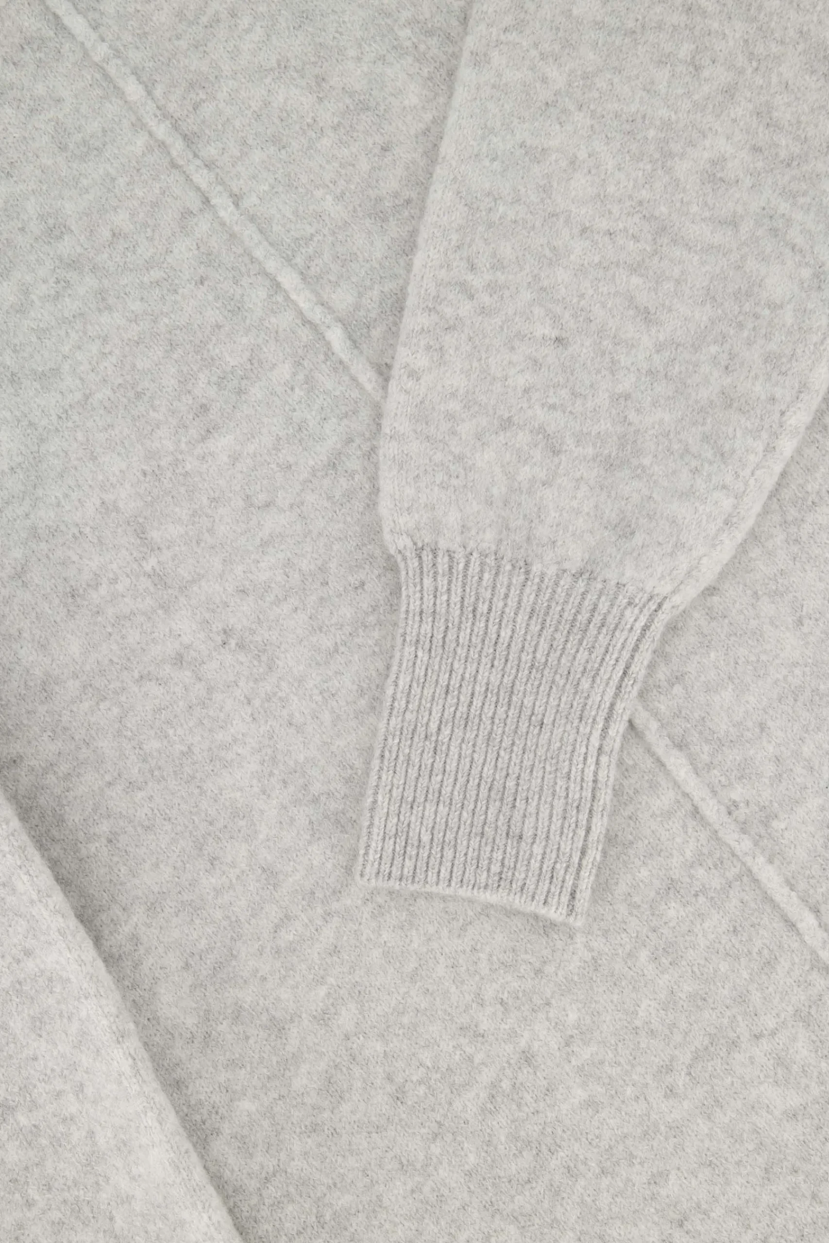 zusss_brei_jurk_met_wijde_mouwen_lichtgrijs_3.webp Hot brei jurk met wijde mouwen Jurkjes & Rokken