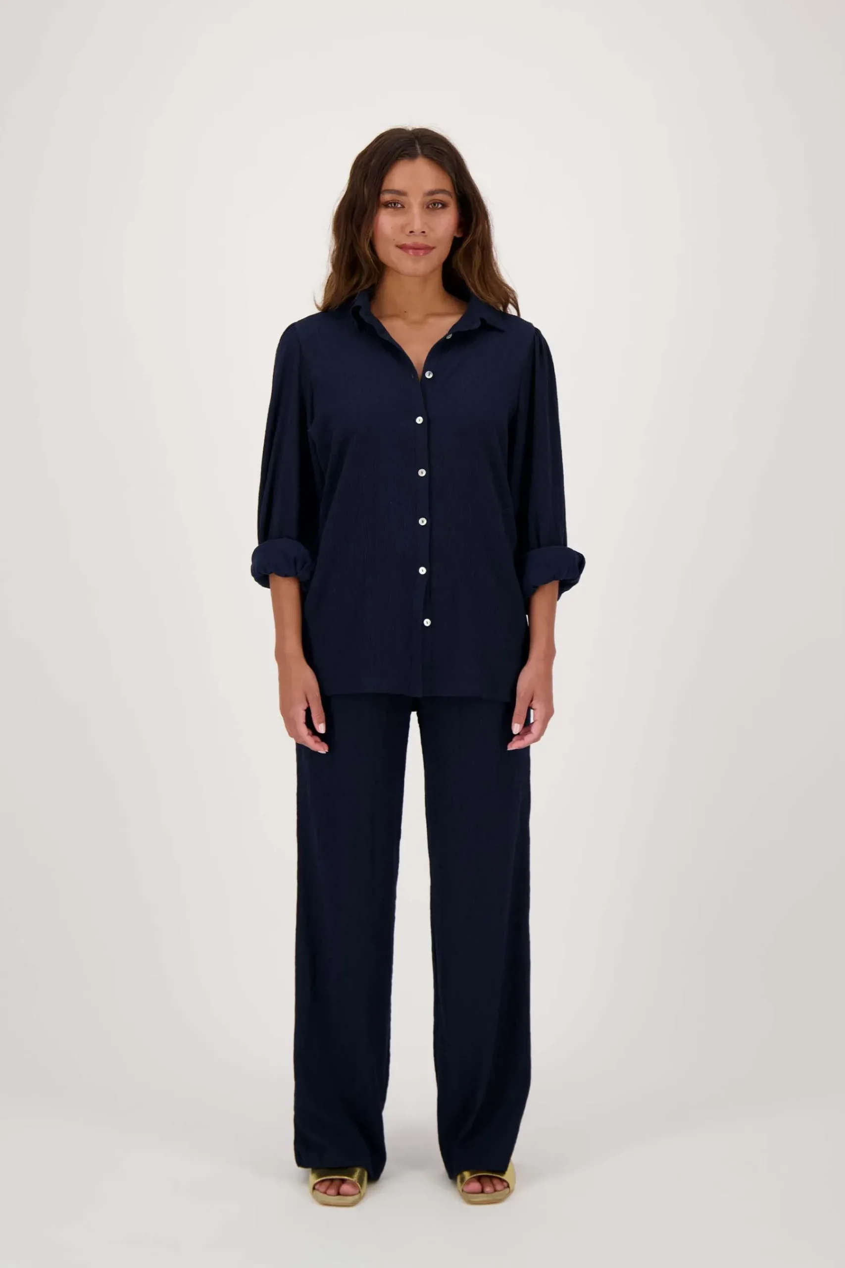 zusss_broek_van_crinkle_stof_donkerblauw_1.webp Flash Sale broek van crinkle stof Broeken & Jeans