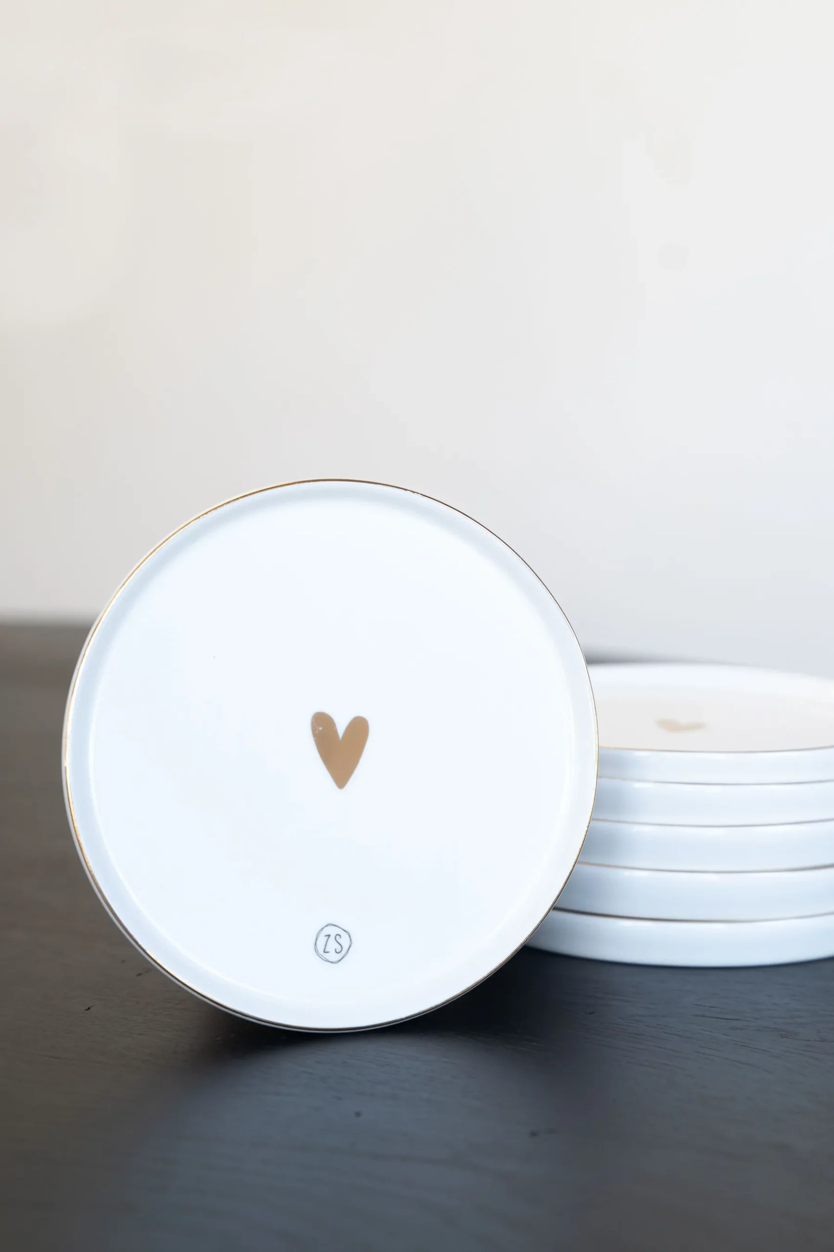 zusss_gebaksbordje_goud_hartje_wit_set_van__0.webp Online gebaksbordje goud hartje wit (set van 6) Servies