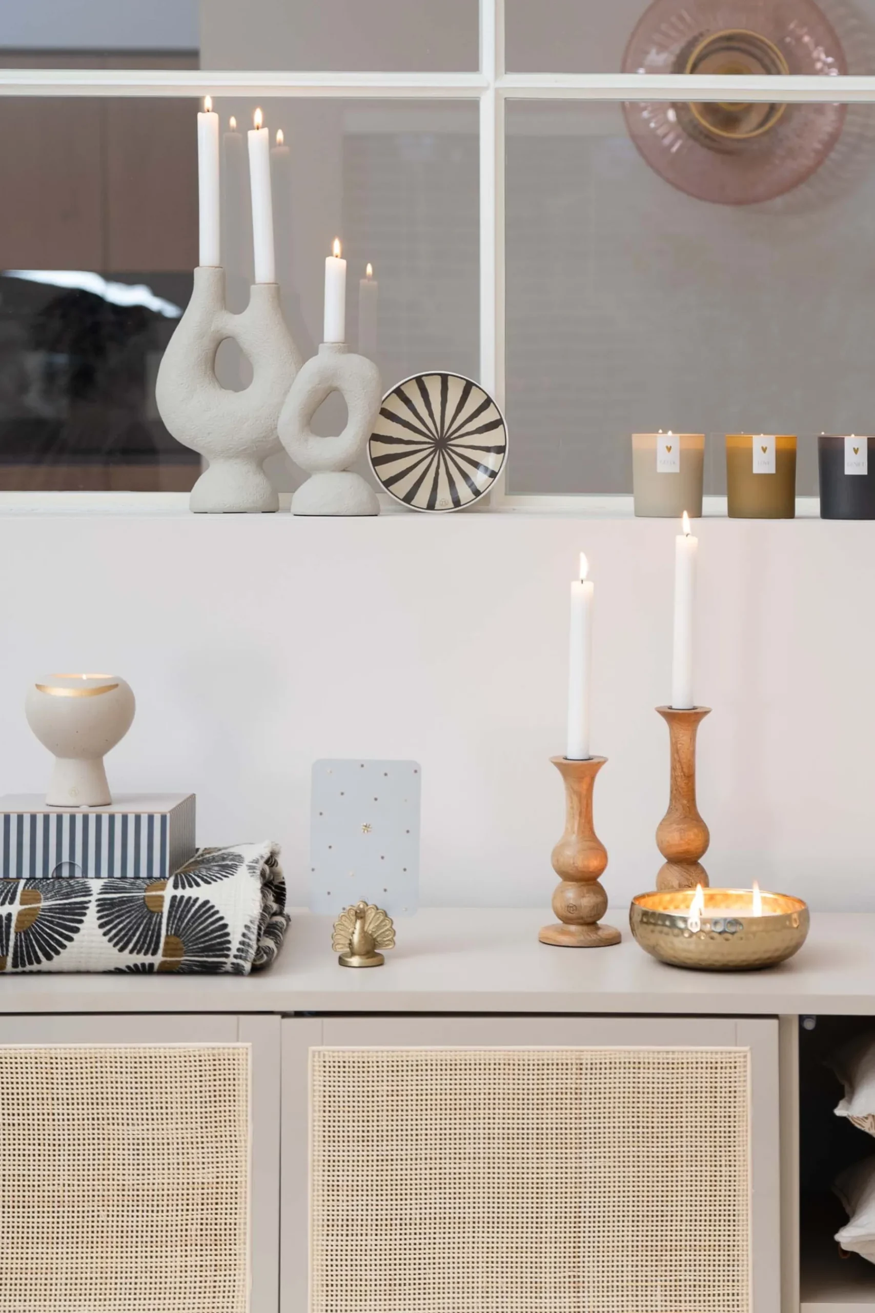 zusss_kaartenstandaard_pauw_2.webp New kaartenstandaard pauw Overige Woonaccessoires