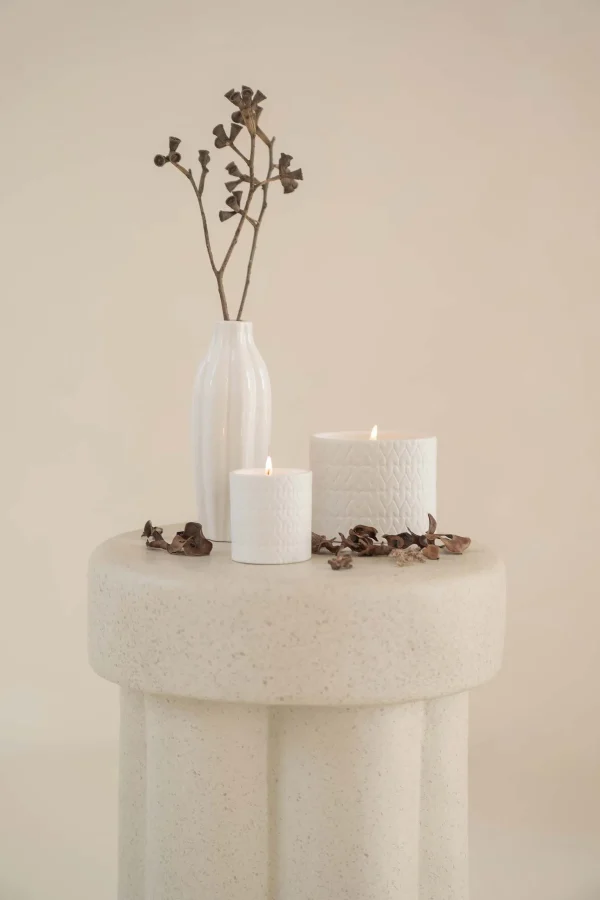 Discount keramieken geurkaars ovaal structuur veertjes Geurkaarsen