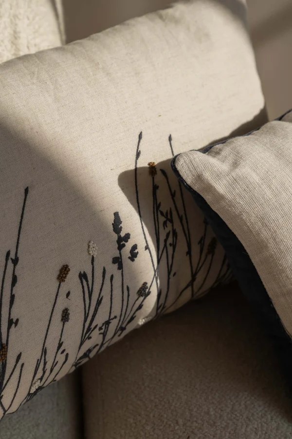 Flash Sale kussen bloemen silhouet borduur 50x30 cm Kussens