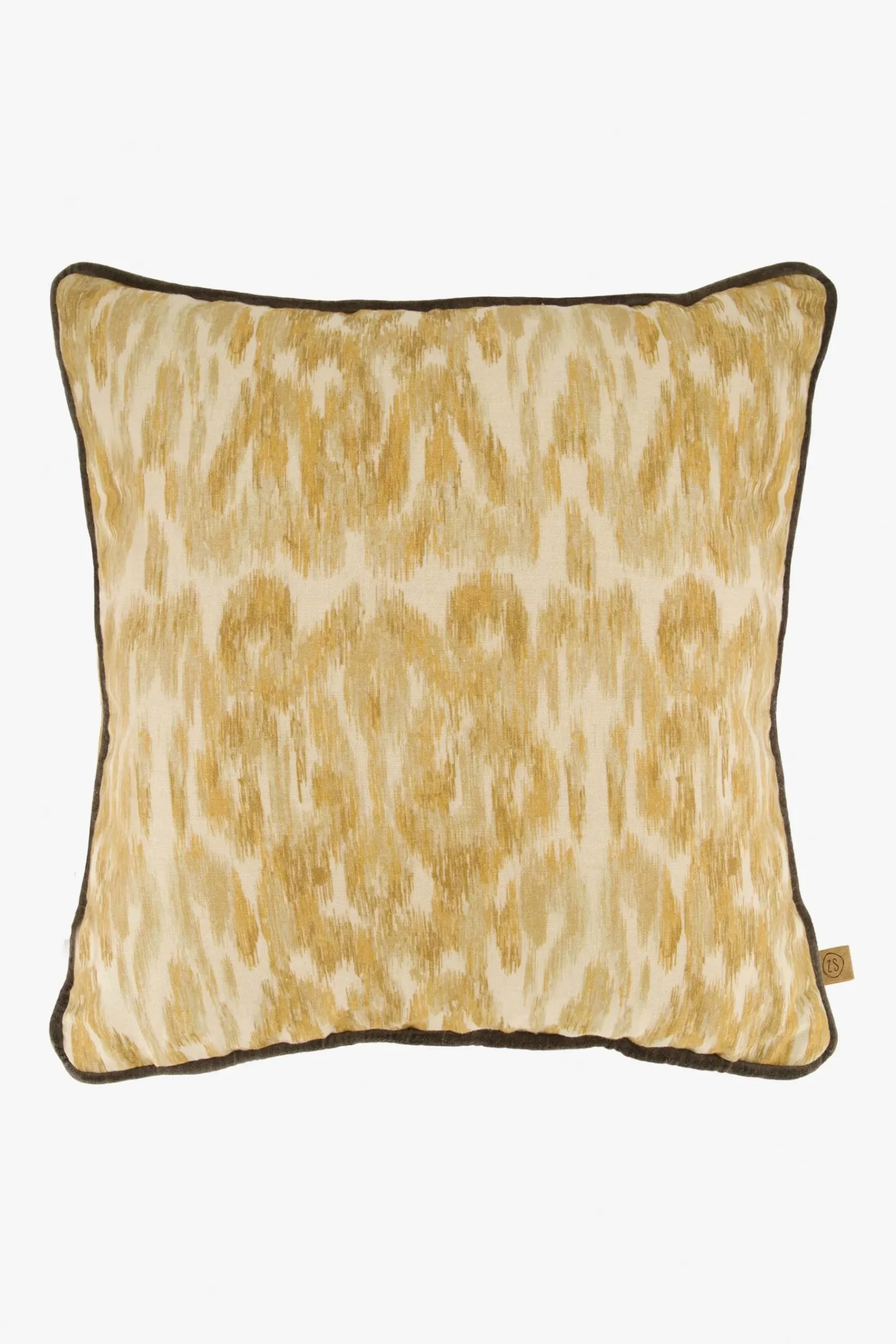 zusss_kussen_ikat_print_xcm_okerecru_0.webp Online kussen ikat print 45x45cm Kussens