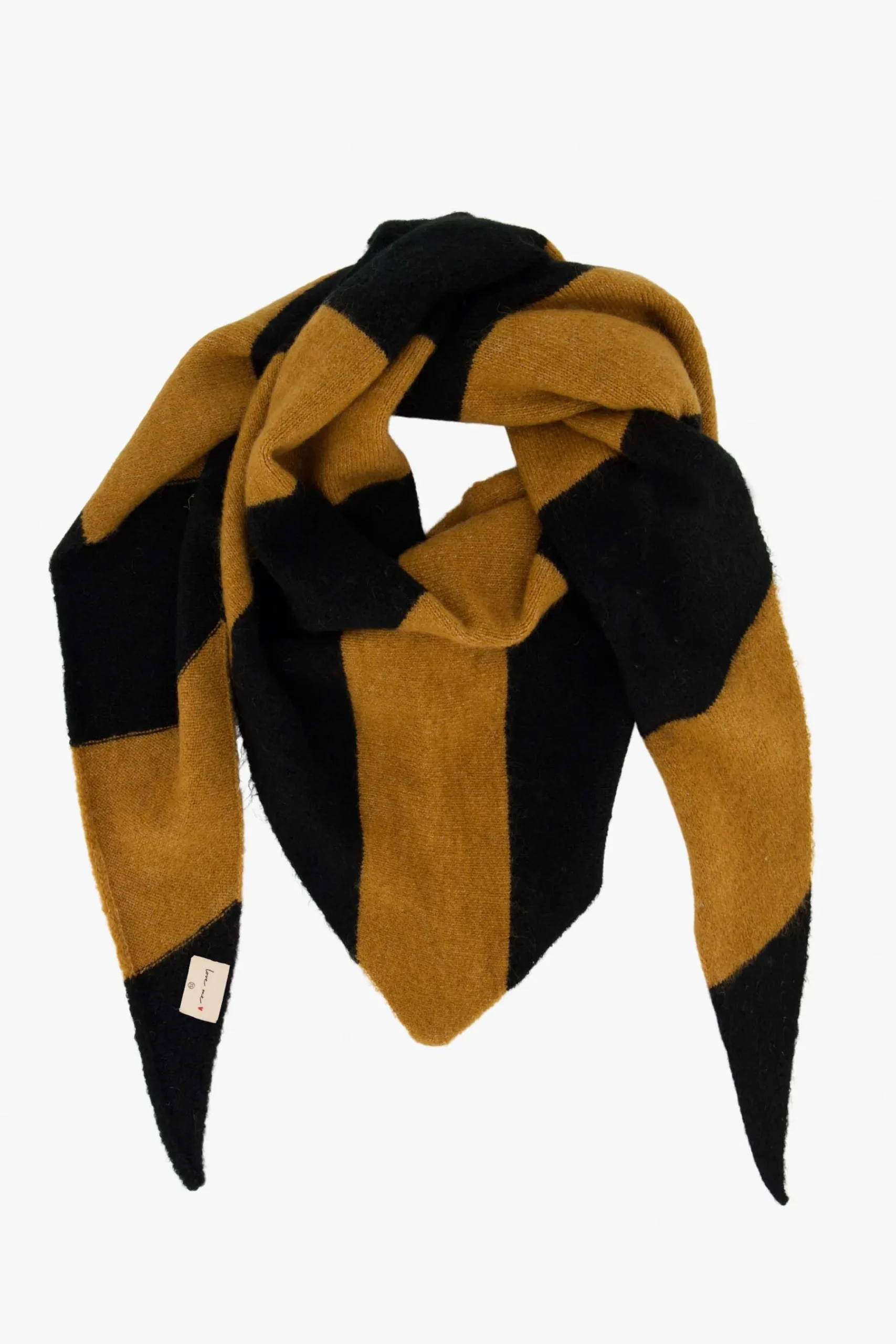 zusss_triangle_sjaal_met_streep_zwartcamel_0.webp New triangle sjaal met streep Sjaals & Accessoires