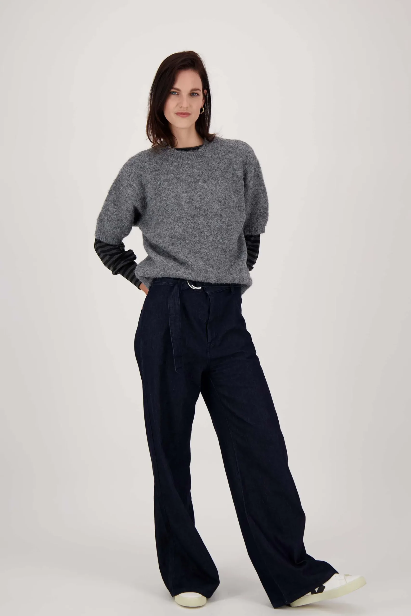 zusss_trui_met_boothals_antracietgrijs_1.webp Store trui met boothals Truien